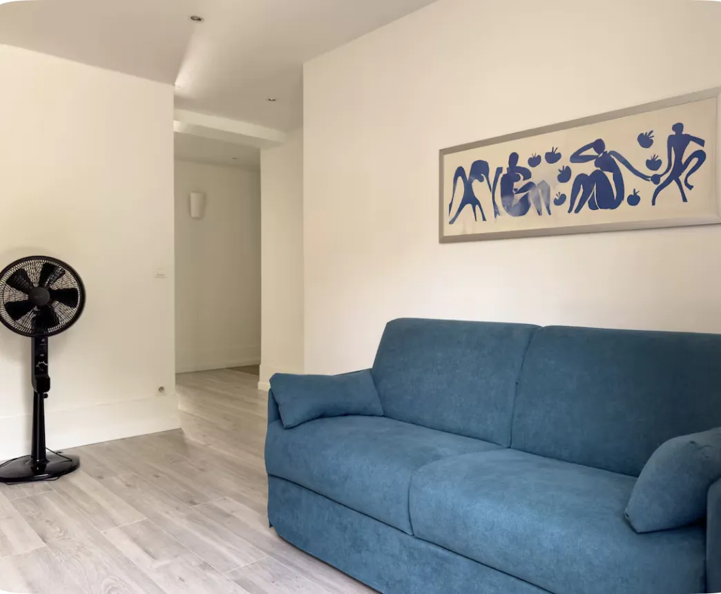 Nice apartment near Eiffel Tower — 1