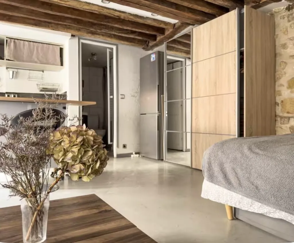 Spacious studio in central Paris — 5
