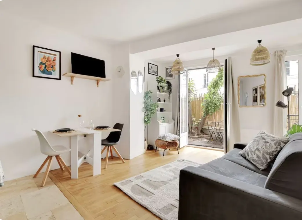 Charming Apartment near the Sacré-Cœur — 1