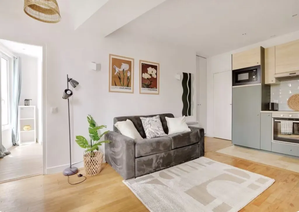 Charming Apartment near the Sacré-Cœur — 4