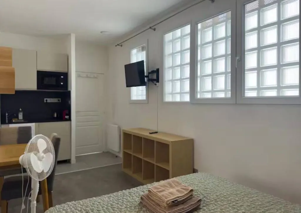 Apartment near Eiffel Tower — 4