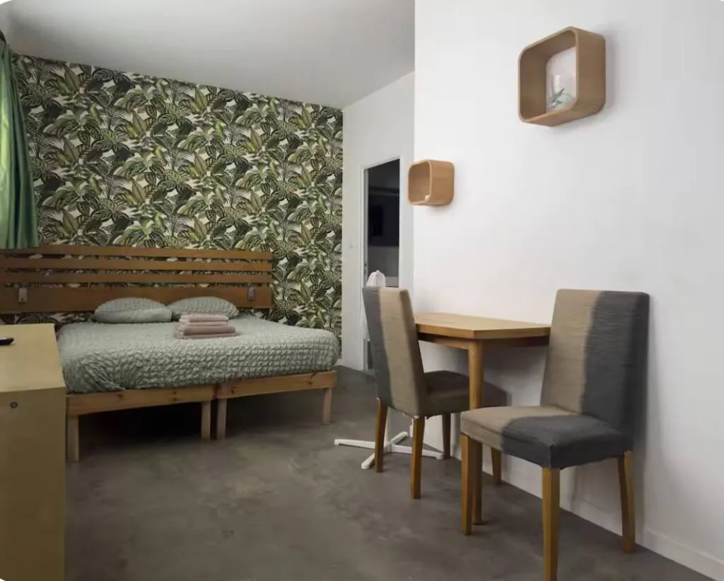 Apartment near Eiffel Tower — 2