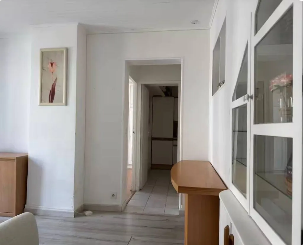 Spacious Apartment near Place de la République — 6