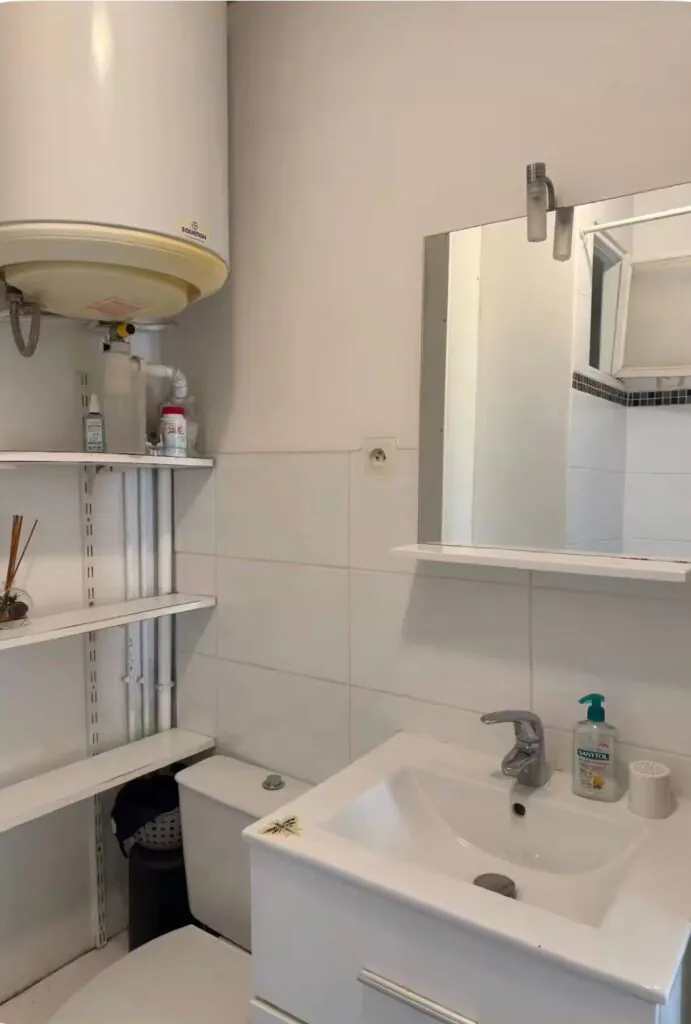 Spacious Apartment near Place de la République — 16