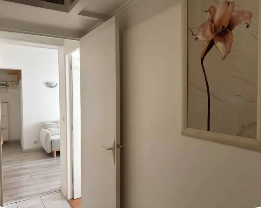 Spacious Apartment near Place de la République — 8